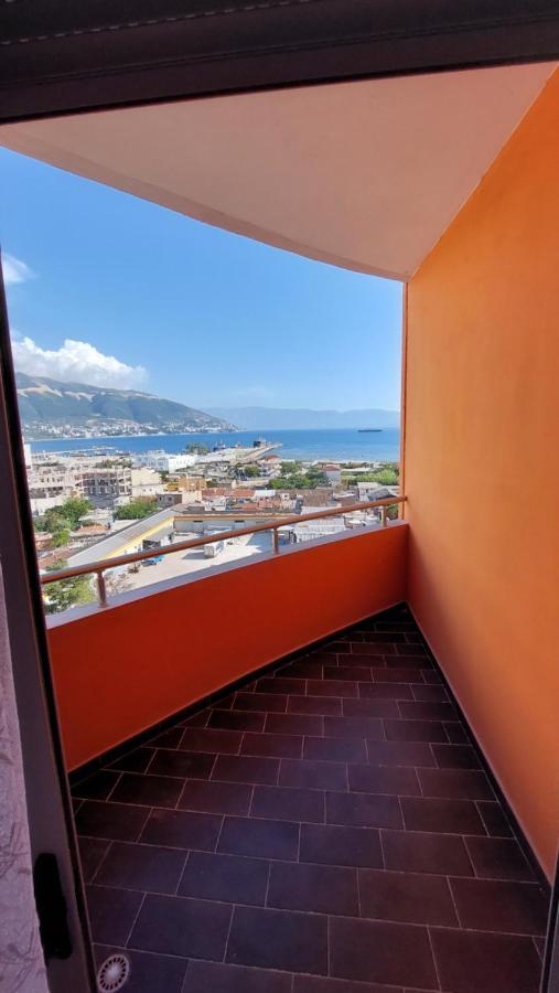 Sweetview 2-Bedroom Apartment With 3 Balcony Seaview Vlora Kültér fotó