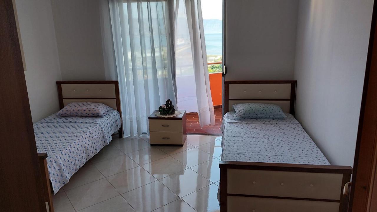 Sweetview 2-Bedroom Apartment With 3 Balcony Seaview Vlora Kültér fotó